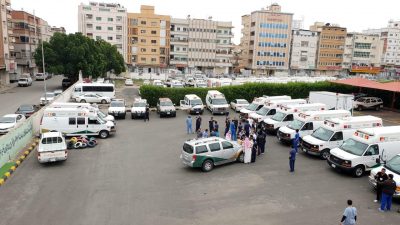 “طوارئ” الطائف تنجح في نقل سيدة تزن 300كجم من منزلها الى المستشفى، ومريض من منزل لاخر