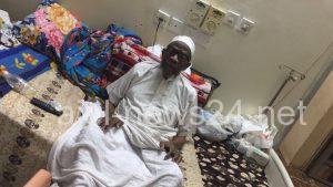 “العسيري” يعيش تحت سقف متهالك لا يقية مياه الأمطار