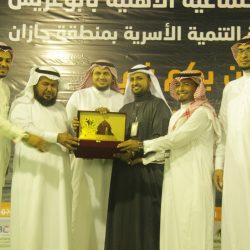 في بادرة إنسانية طلاب ابتدائية الأمير محمد بن فهد يوزعون أكثر من 500 هدية للأيتام