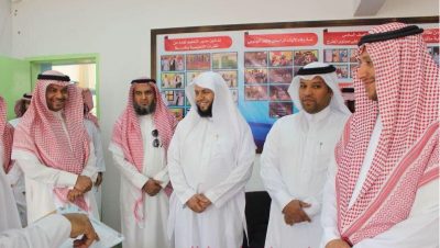 مدير تعليم الخرج يدشن عدد من الشراكات في ابتدائية الأندلس