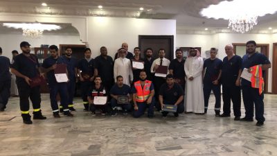 مدير الهلال الأحمر بمحافظة جدة يكرم المسعفين المتميزين