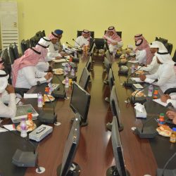 أموات على قيد الحياة