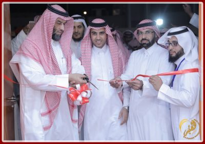 الغنام يدشن مركز الحي المتعلم بمتوسطة ابن جماعة