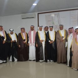 حادث حافلة طالبات على الطريق الدولي يؤدي إلى إصابات طفيفه