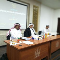 مدير تعليم صبيا يتفقد مدارس الدرب