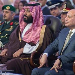 رئاسة أمن الدولة تقدم درعاً تذكارياً للاعلامي راضي الزويد