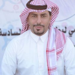 نائب أمير منطقه جازان ينقل تعازي القيادة لوالد وذوي الشهيد البصيلي .