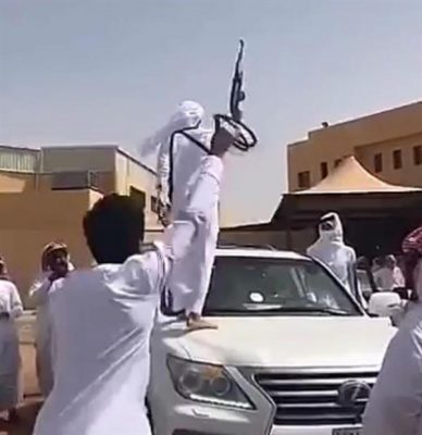 طالب ثانوي يحضر حفل تخرجه بسلاح رشاش.. و«التعليم» تعلق