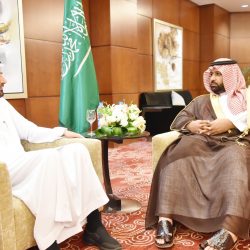 مجمع الخندق بهديب يودع طلابه الخريجين