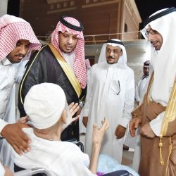 مدرسة العروس الابتدائية والمتوسطة تكرم معلميها المتقاعدين