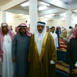 الملازم حاتم بن سعود الثقفي يحتفل بتخرجه من كلية الملك عبدالله للدفاع الجوي
