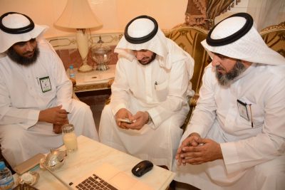 الفايز يلتقي منسوبي جمعية جوار ويدشن مسابقة وقف الجوار 2