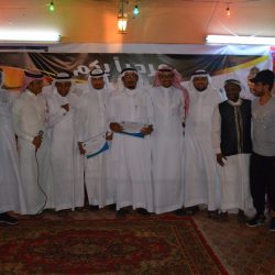 الخندق يودع معلميه و يكرم طلابه المتفوقين