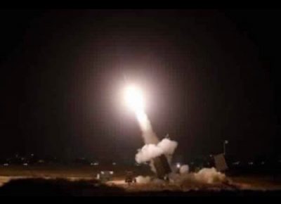 الدفاعات السعودية تعترض صاروخًا حوثيًّا في سماء جازان