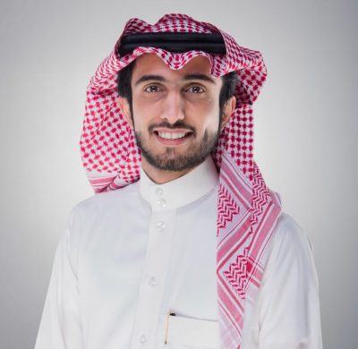 الفنان محمد الهاشم : “لدي رقابة ذاتية لكل مايتعلق بالعادات”