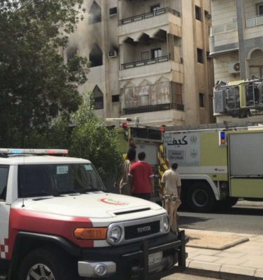 إصابة 5 أشخاص باختناق بينهم حالة سقوط في حريق شقة سكنية بجدة