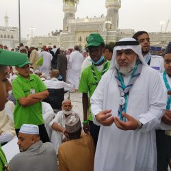 نائب أمير منطقة جازان ينقل تعازي القيادة لذوي الشهداء المدنيين الثلاثة.