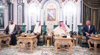قمة مكة : خادم الحرمين الشريفين يعقد اجتماعاً مع ملك الأردن وأمير الكويت ونائب رئيس الإمارات