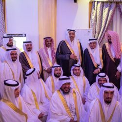 الأمير سلطان بن سلمان يزور عكاظ ويشيد بعروض الفروسية