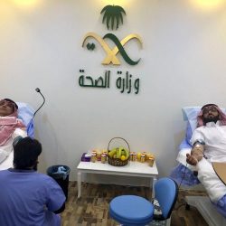 امير تبوك يلتقي المواطنين خلال جلسة سموه الاسبوعية