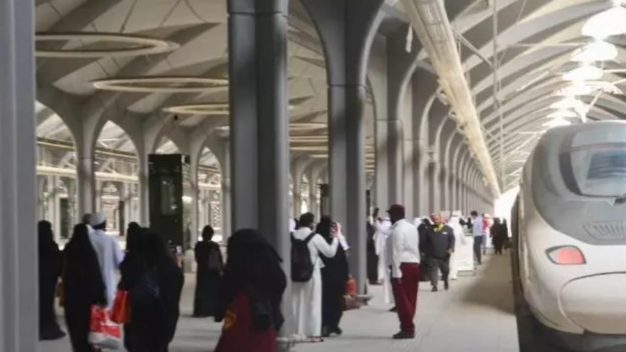 قطار الحرمين يغادر من مكة إلى المدينة صباح اليوم » صحيفة