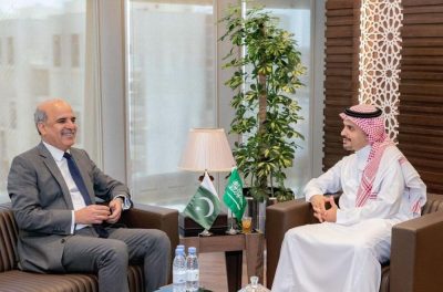 سفير باكستان يلتقي نائب وزير الاتصالات وتكنولوجيا المعلومات السعودي