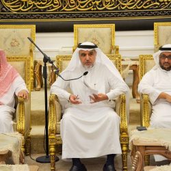 نائب أمير مكة يلتقي بأعضاء مؤسسة الخيرية لرعاية الأيتام إخاء