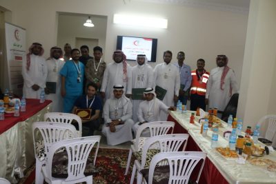 مدير عام فرع هيئة الهلال الأحمر بجازان يكرم المتطوعين والمتطوعات المتميزين