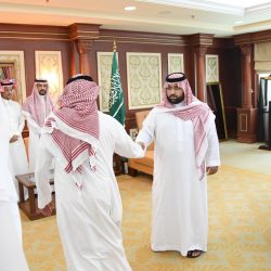 أمير جازان بالنيابة يستقبل رئيس محكمة الاستئناف والقضاة المهنئين بعيد الأضحى