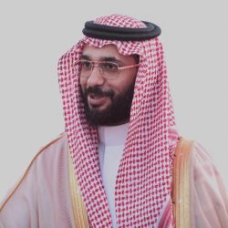 محافظ أحد المسارحة يتقدم المصلين في صلاة عيد الأضحى المبارك ويستقبل المهنئين