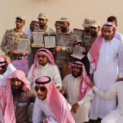 محافظ صامطة بالنيابة يتقدم المصلين لصلاة عيد الأضحى المبارك ويستقبل المهنئين بالعيد ويعايد المرضى