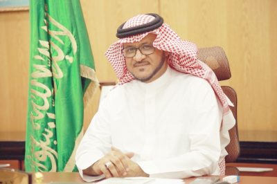 الحازمي يعتمد أسماء العاملين بمراكز تعليم الكبار الدفعة الأولى