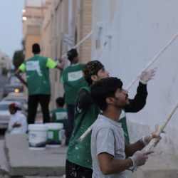 وكيل الإماره للشئون التنموية يتفقد سوق الأسر المنتجه بجازان