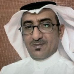 قدامى المعلمين وقادة التربية يشاركون المدارس يوم الوطن