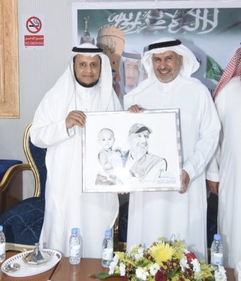 الدكتور صغير العجمي يحتفي بالدكتور الربيعة