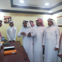 بر الدرب تنفذ مشروع الحقيبة المدرسية بالتعاون مع مكتب تعليم الدرب
