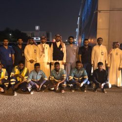 طاولة الطرف تتوجه لجدة