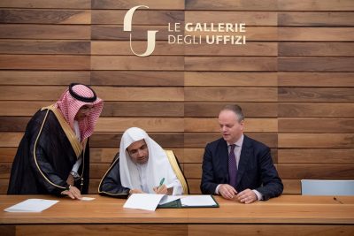 رابطة العالم الإسلامي توقع اتفاقية تعاون مع ثاني أكبر وأهم متحف عالمي أوفيتزي