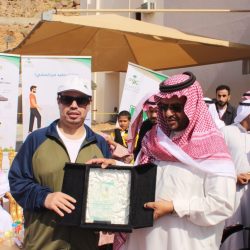 بومبيو لإيران: هذا ما يحدث حين يسرق الشعب ليمول الأسد