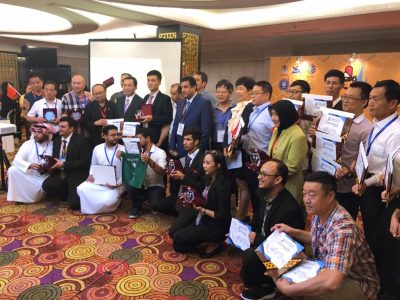 السعوديون يحصدون جوائز العسل بدولة اندونيسيا
