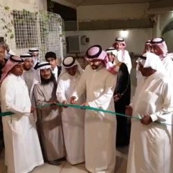 مديروا مكاتب التعليم والإدارات في زيارة لإدارة ومركز الموهوبين