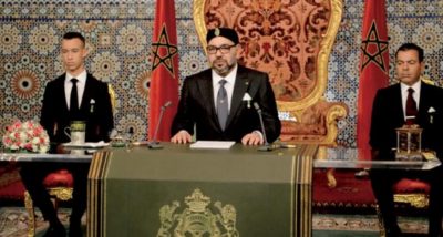 ملك المغرب يمد يد الحوار إلى الجزائر