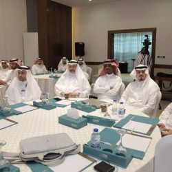 سمو الأمير خالد الفيصل يستقبل مدير عام تعليم منطقة مكة المكرمة