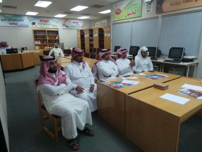 التعلم التعاوني بمتوسطة الأندلس بالهفوف