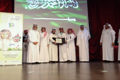 طالبان يحصلان على المركز الثاني والميدالية الفضية على مستوى المملكة في مسابقة الطالب المدرب