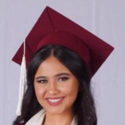 معروضات 38 أسرة منتجة تستقطب زوار مهرجان أبوعريش  للتسوق والترفيه