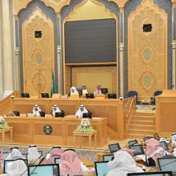 فضيحة ” الاتجاه المعاكس ” .. يخشى البث المباشر ويجبر ضيوفه على التسجيل (فيديو)