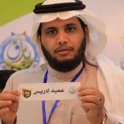 وكيل إمارة جازان للشؤون الأمنية يؤدي صلاة الميت على الشهيد العريف ” حكمي “