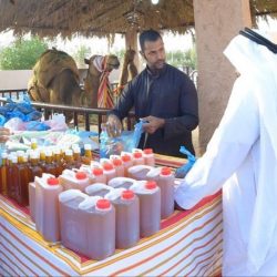 نائب أمير جازان ينقل تعازي القيادة لوالد وذوي الشهيد أبو راية