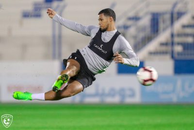 محترف الهلال يجتمع بإدارة بورصاسبور التركي للرحيل
